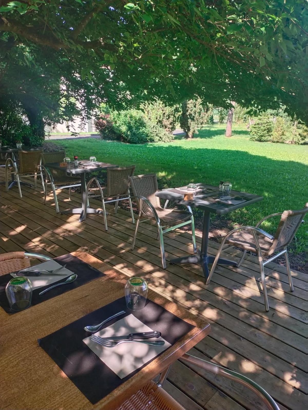 Hotel Bon Repos Barbezieux-Saint-Hilaire Exterior foto